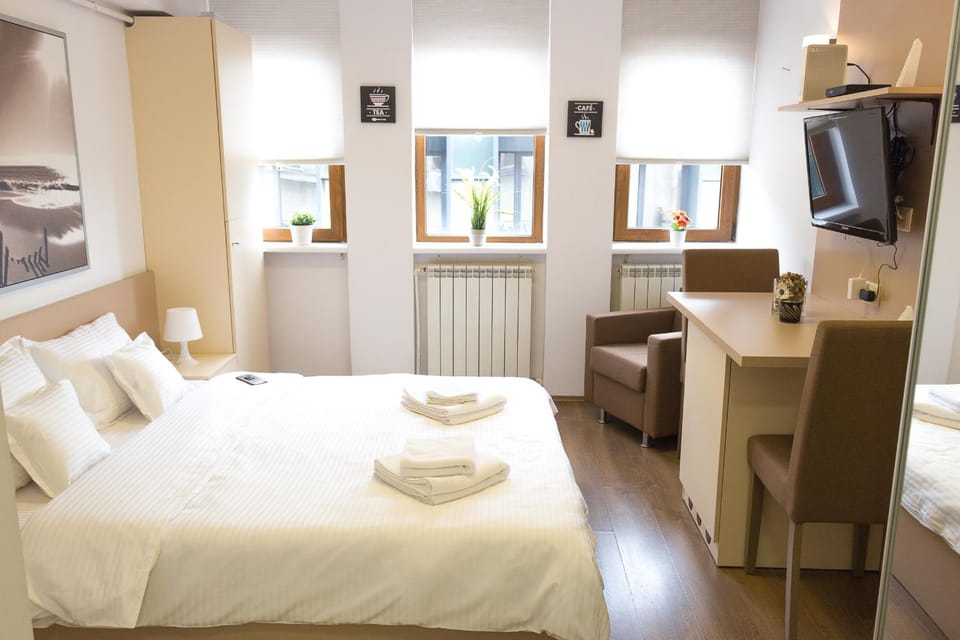 Bed, Other, Photo of the whole room, Decorative detail, Dining area, Area and facilities