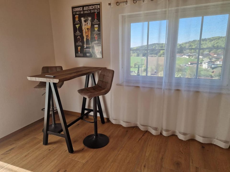 Dining area, Mountain view