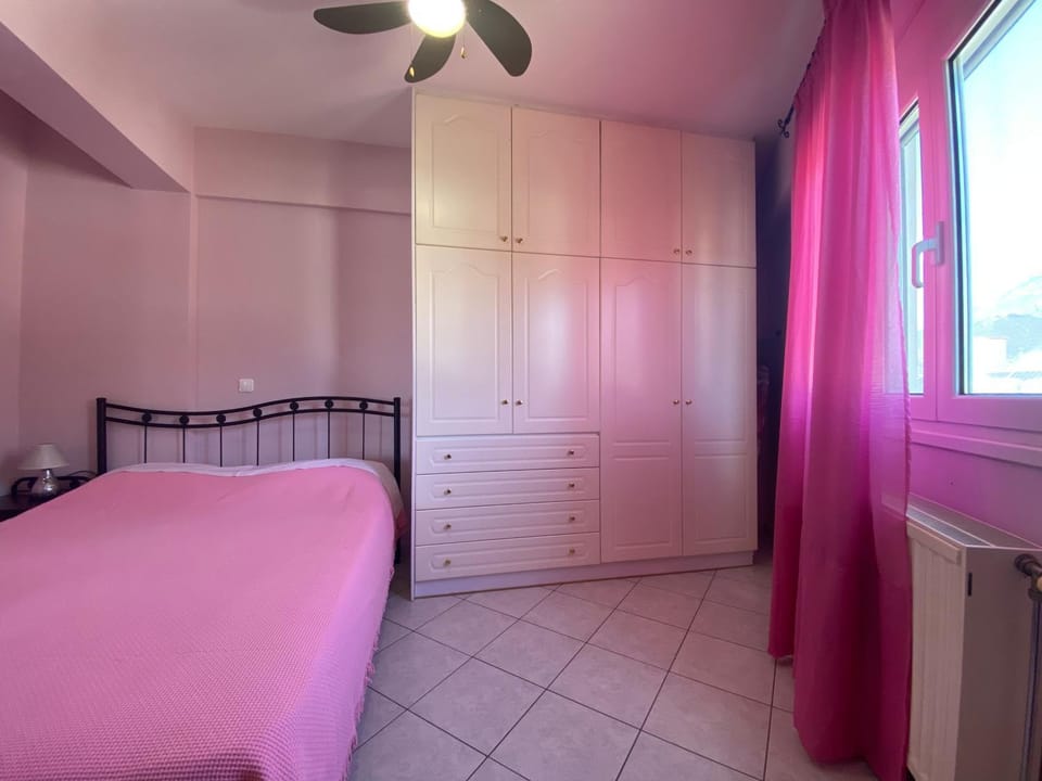 Bed, Photo of the whole room, Bedroom, wardrobe