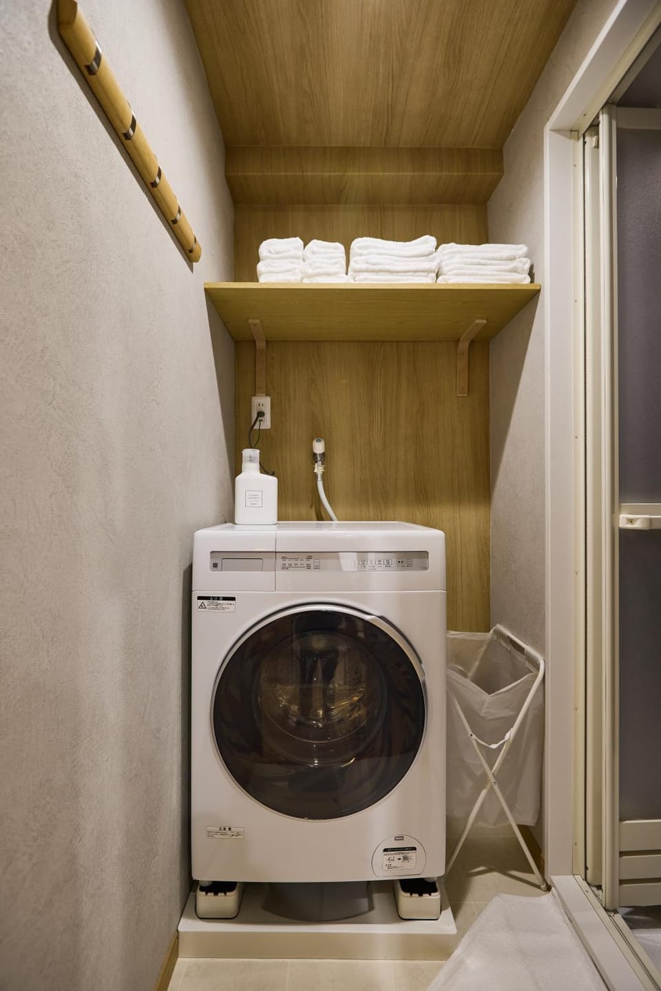 towels, washing machine, dryer