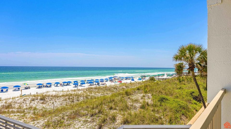 High Tide Hideaway Chic Top Floor 1BR CoastalCondo Apartment in Okaloosa Island