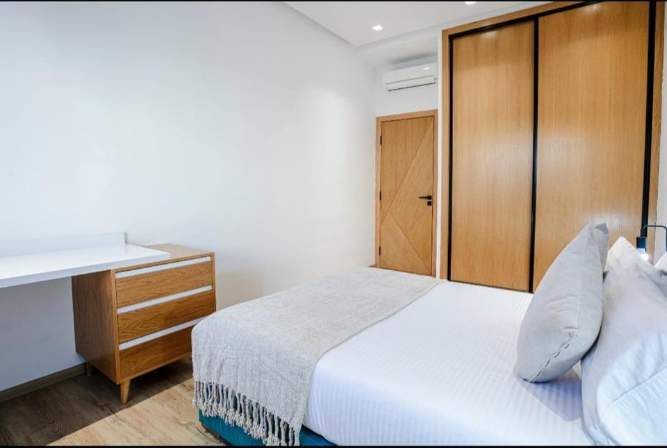 Bed, Bedroom, wardrobe