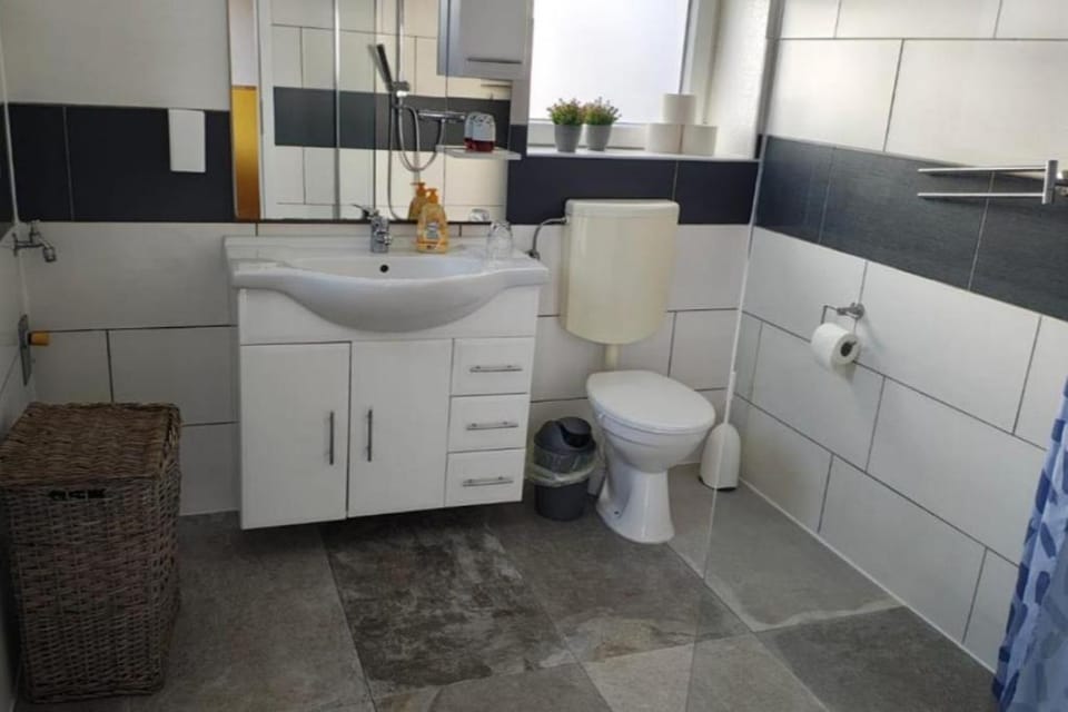 Moderne Loft-FeWo No. 3 mit Terrasse Apartment in Aurich