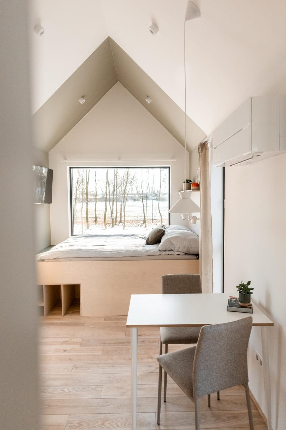 Dining area, Bedroom