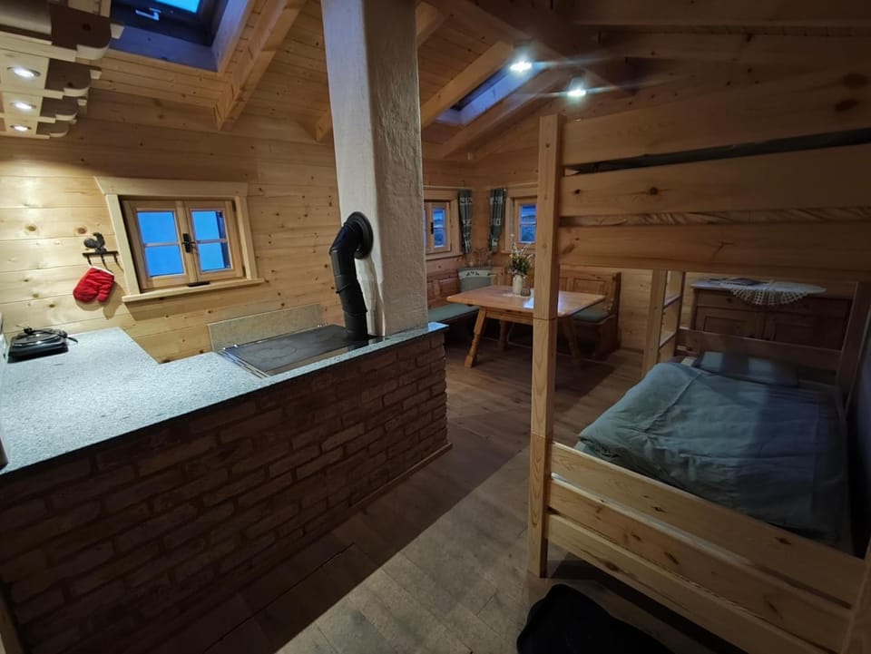 Photo of the whole room, bunk bed