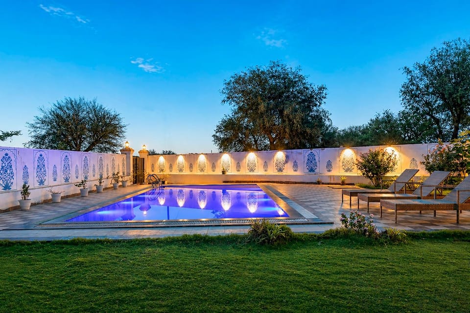 Swimming pool, Swimming pool