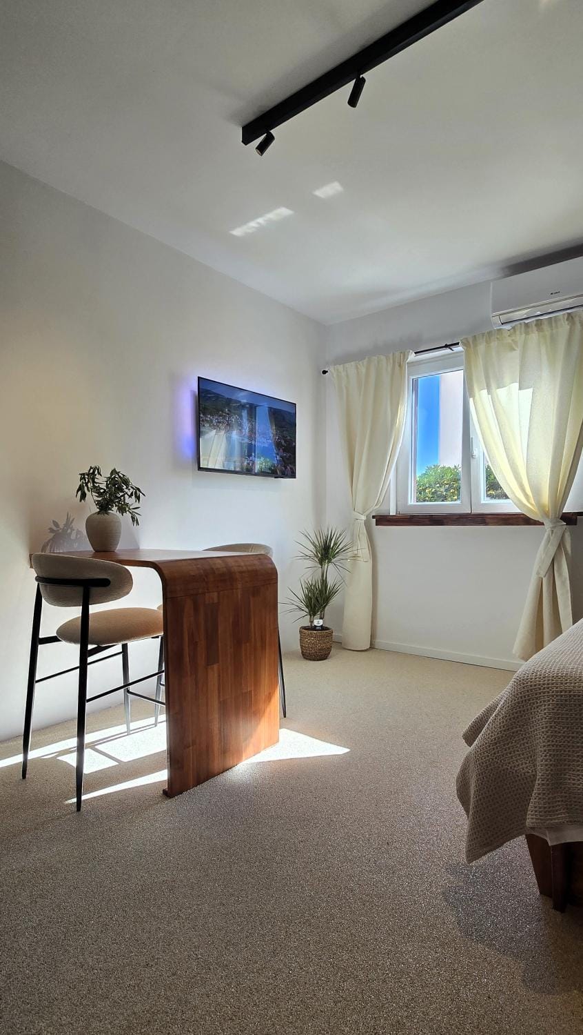 TV and multimedia, Seating area