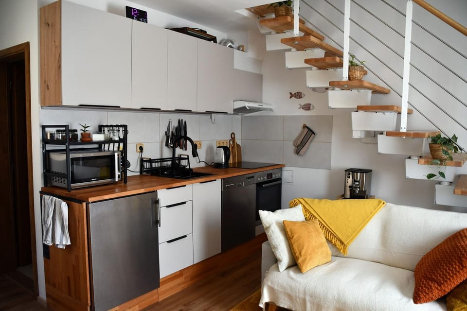 Coffee/tea facilities, Kitchen or kitchenette, dishwasher, oven, pet friendly, stove