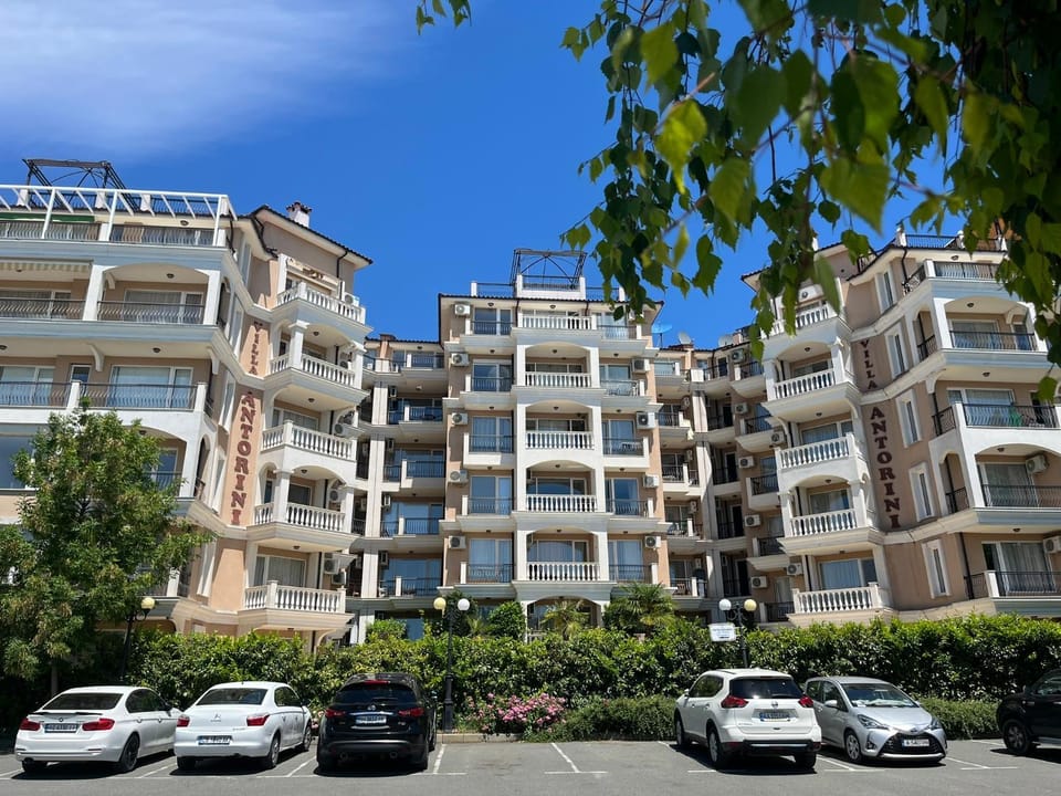 Property building, Parking