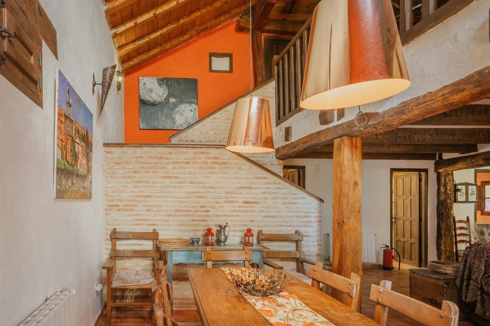 Casa La Romana House in Castile and León
