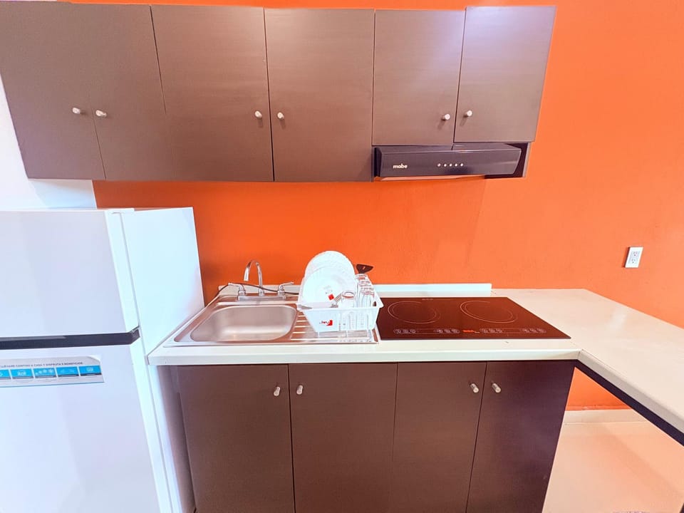 Estudio de Lujo con Cama King y vista con alberca Apartment hotel in Playa del Carmen