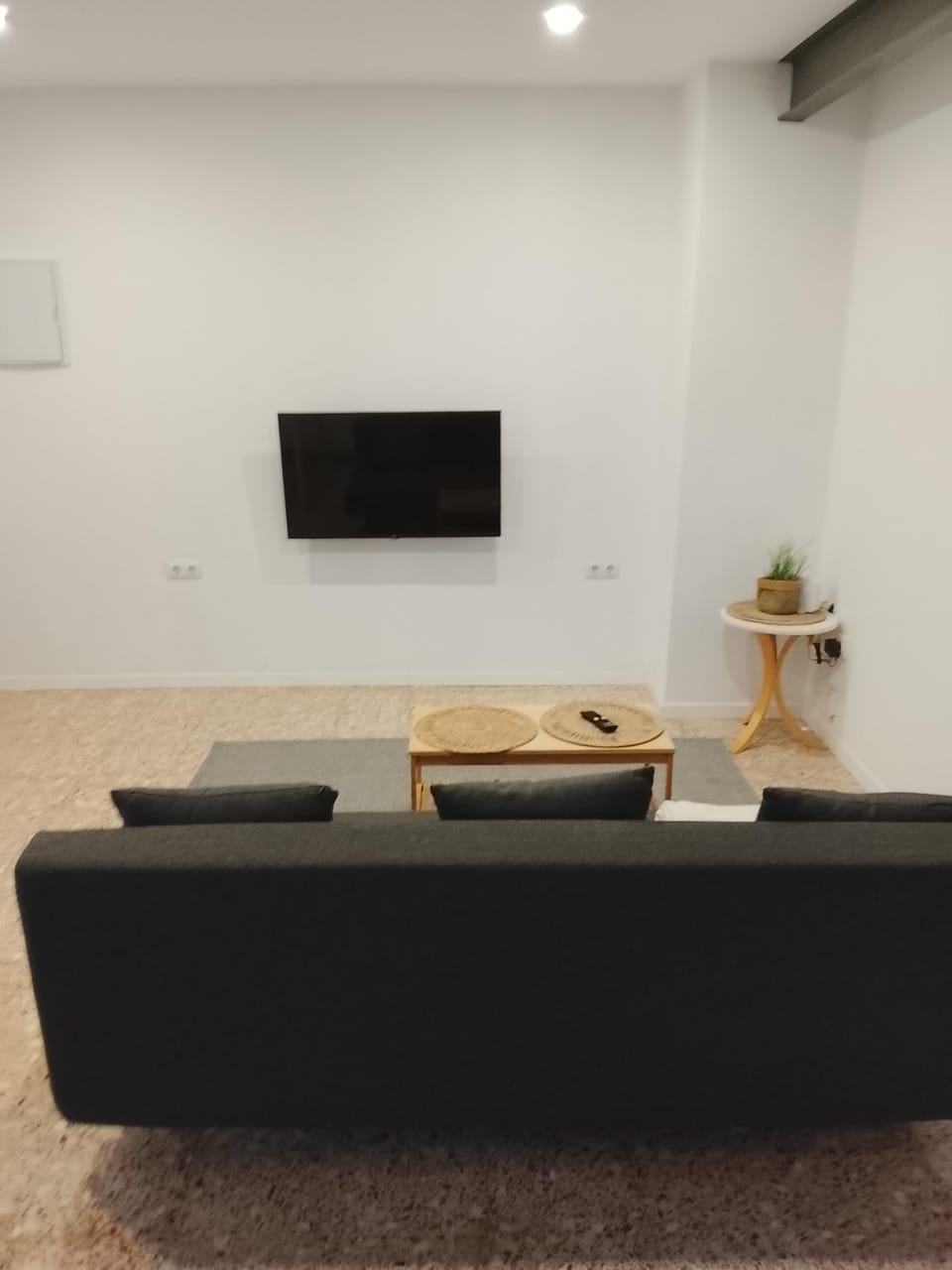 Communal lounge/ TV room