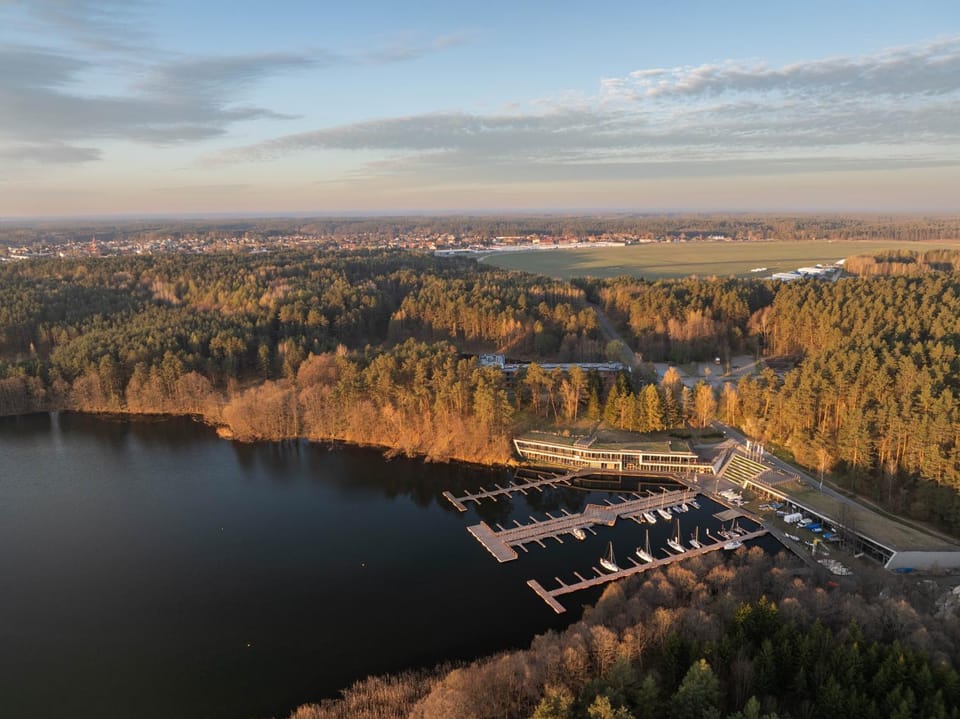Neighbourhood, Natural landscape, Bird's eye view, Beach, Lake view