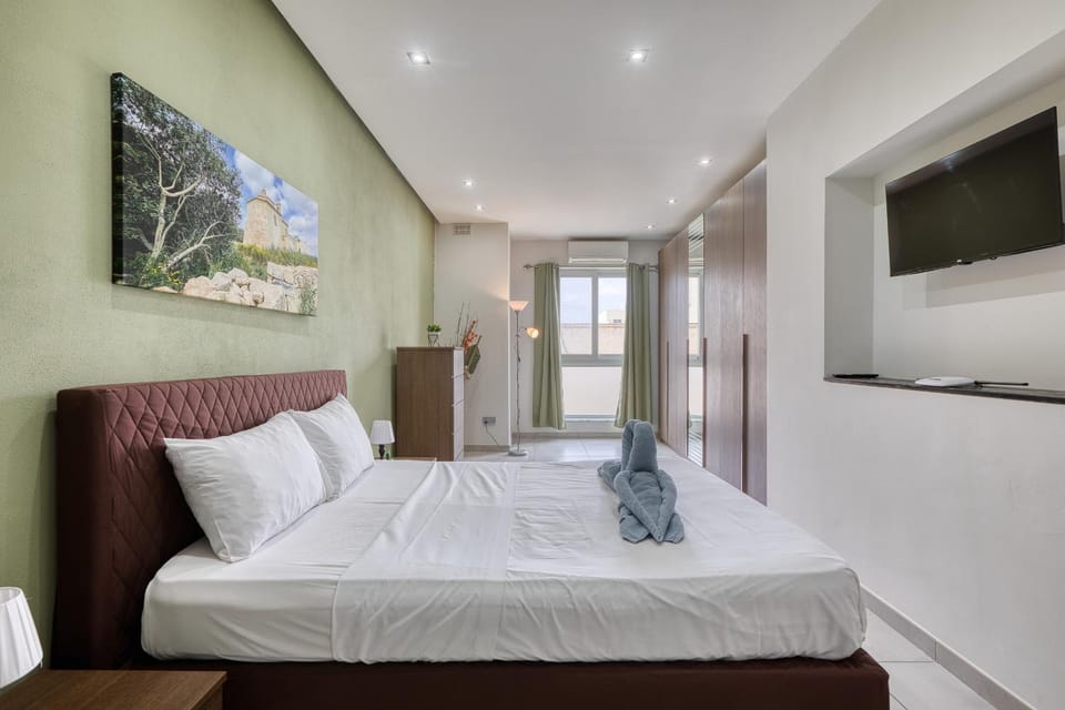 Modern 2 bedroom apartment near the beach BZAR1-1 Apartment in Saint Paul's Bay