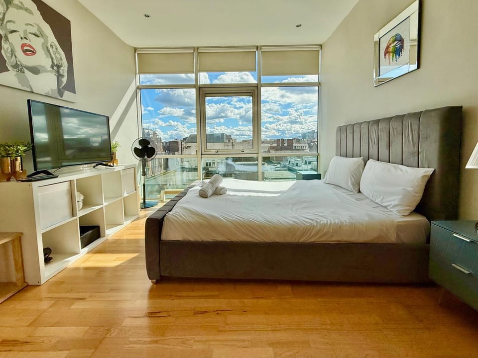 City Centre Glasgow 2BR - 2 Bathrooms - Parking Apartment in Glasgow