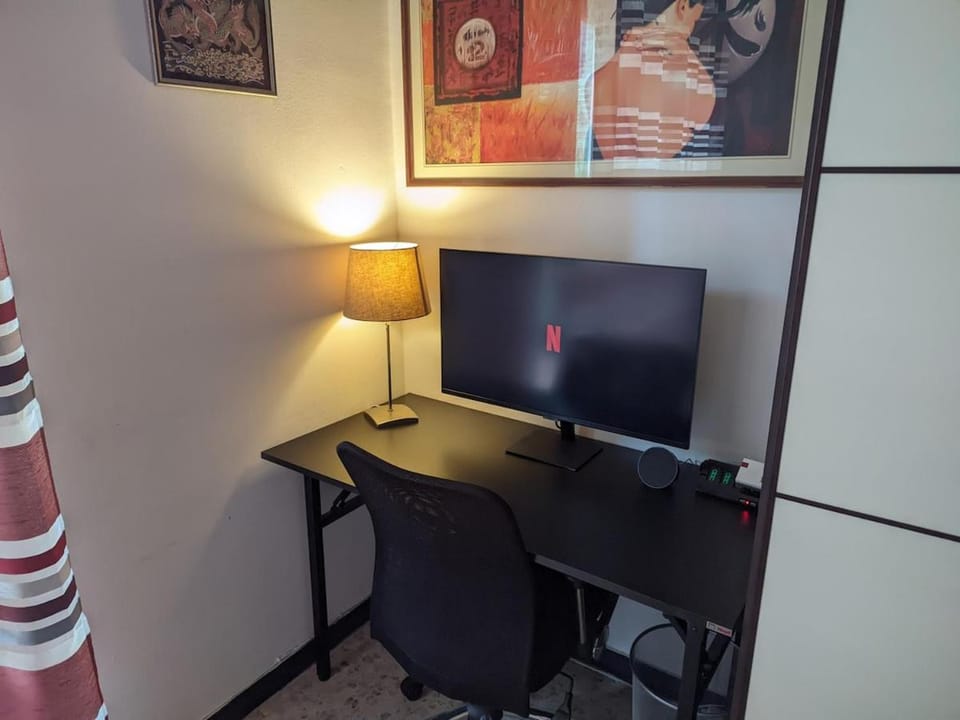 TV and multimedia, Seating area