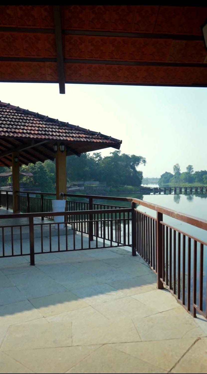 RiverDale Royale Villa-Perfect Riverfront Escape Villa in Maharashtra