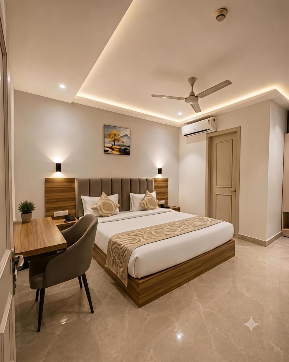 Bed, TV and multimedia, Living room, Photo of the whole room, Seating area, Bedroom, fireplace, air conditioner