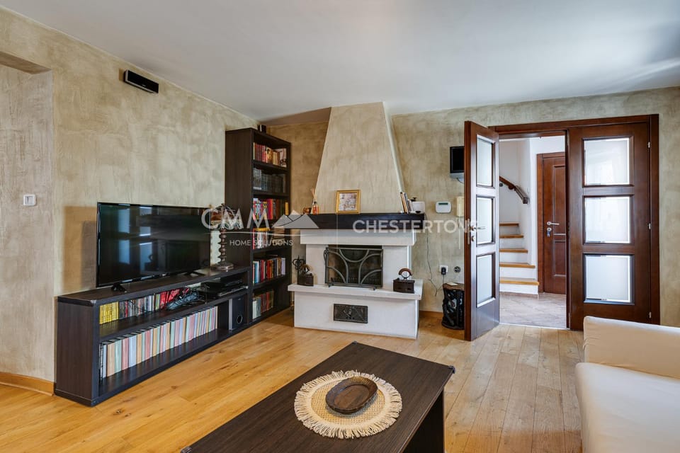Budva Old Town 3 bedroom Condo Apartment in Budva