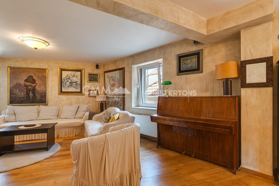 Budva Old Town 3 bedroom Condo Apartment in Budva