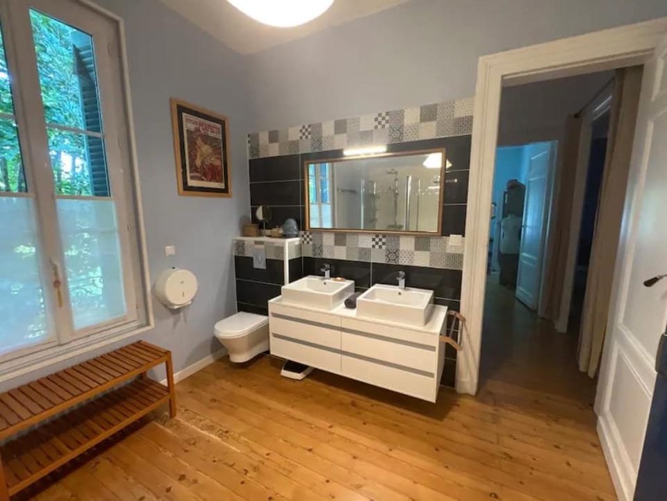 Villa 8 pers avec piscine chauffée - Bordeaux 10 min Villa in Nouvelle-Aquitaine