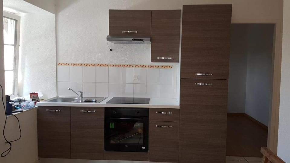 Kitchen or kitchenette, Living room