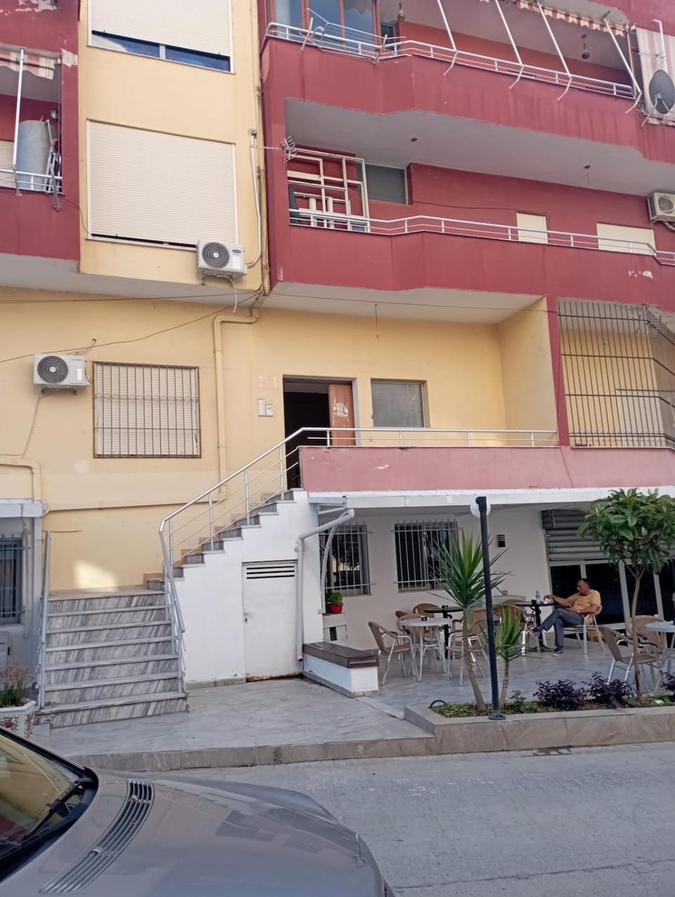 Property building, Street view