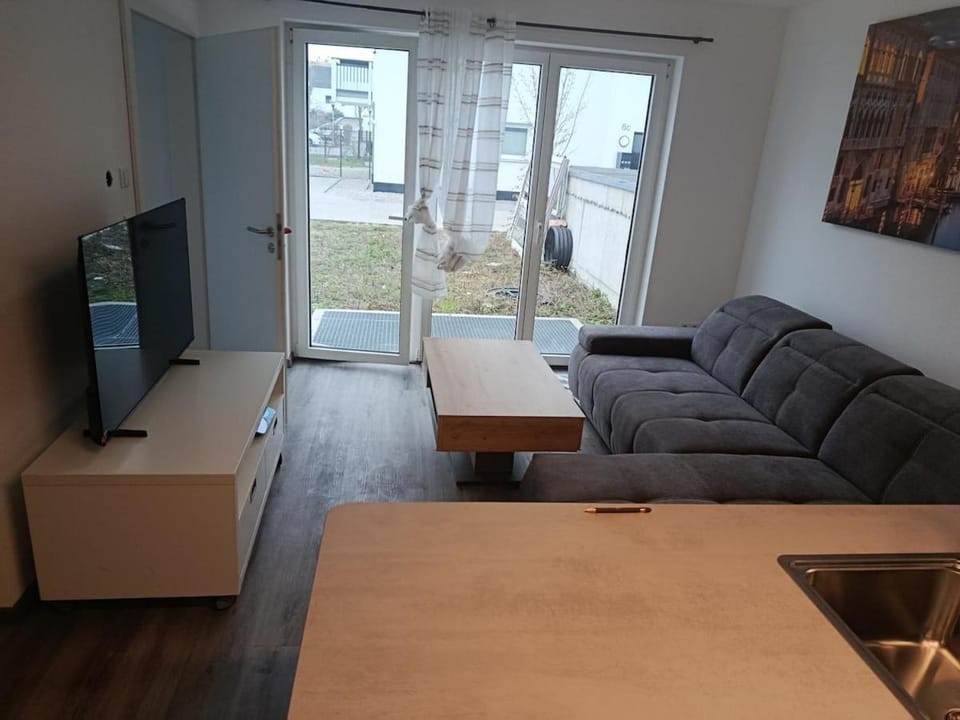 Modern and bright 2-room apartment for 3 people Apartment in Augsburg