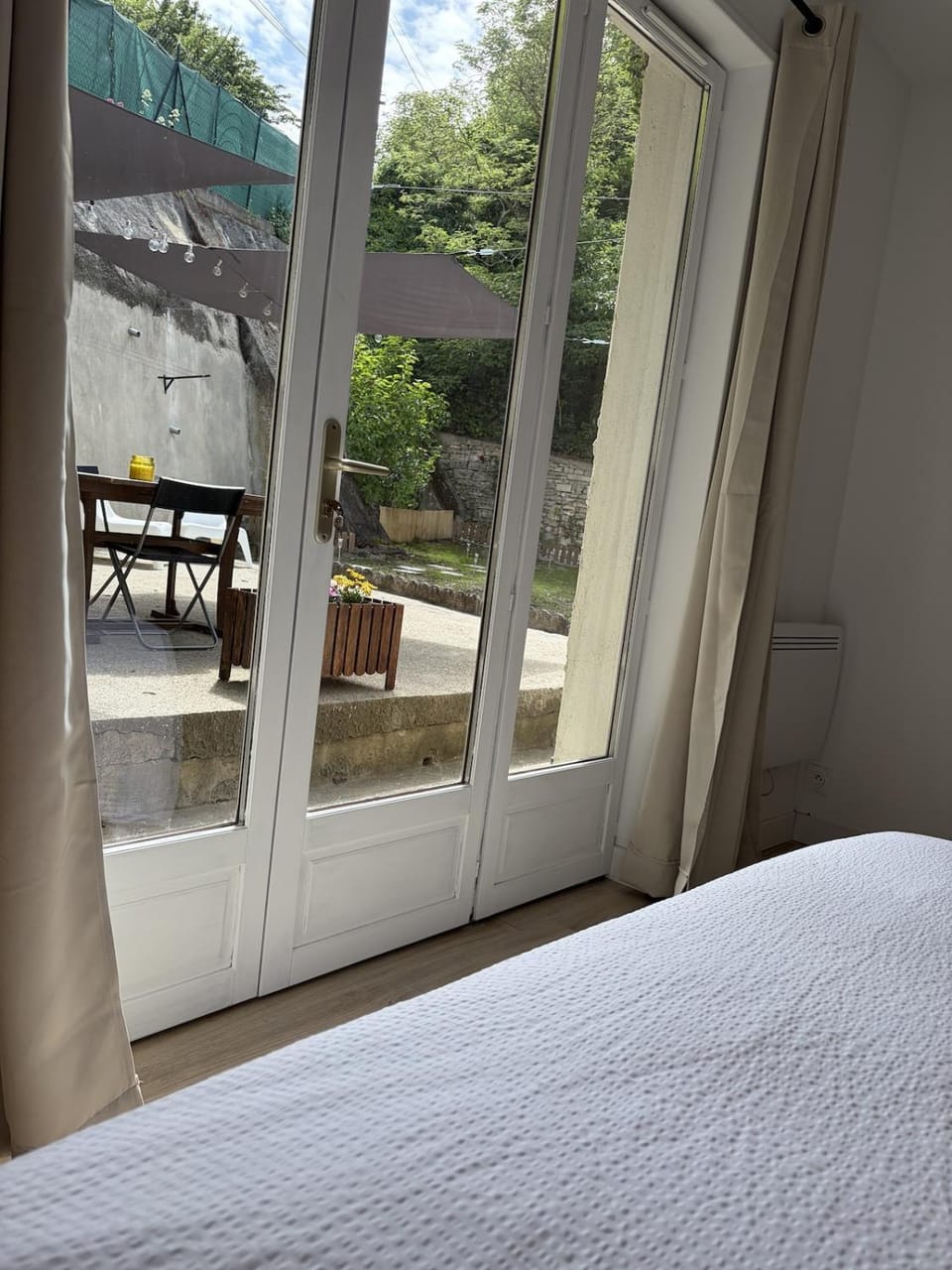 Bed, Garden, View (from property/room), Photo of the whole room, Bedroom