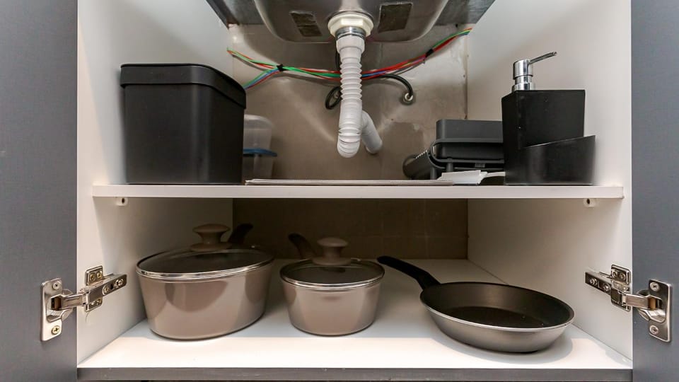 Kitchen or kitchenette