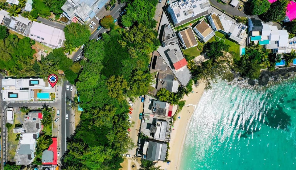 Nearby landmark, Day, Neighbourhood, Natural landscape, Bird's eye view