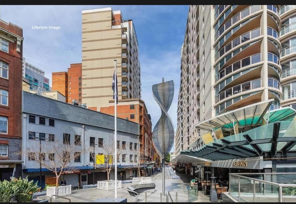 Spacious unit big balcony water views Apartment in Sydney