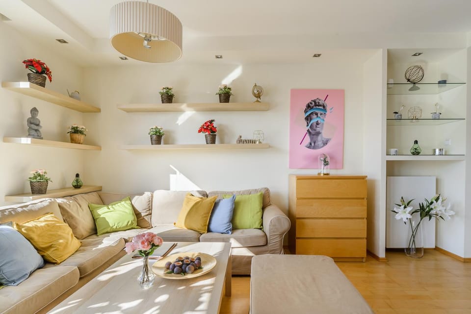 Living room, Decorative detail, Seating area