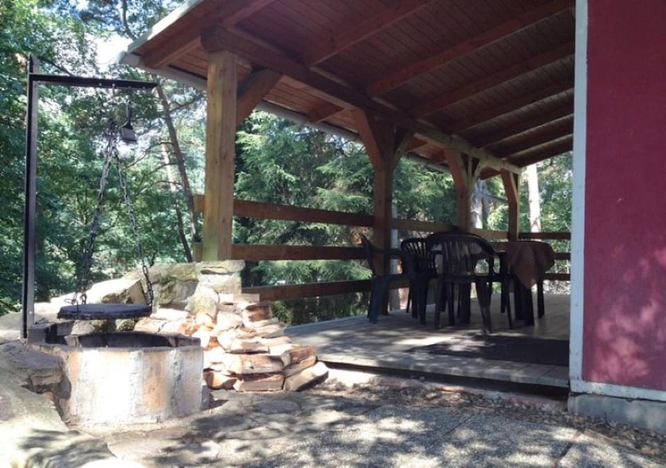 Chata s terasou 60m od vody House in South Bohemian Region