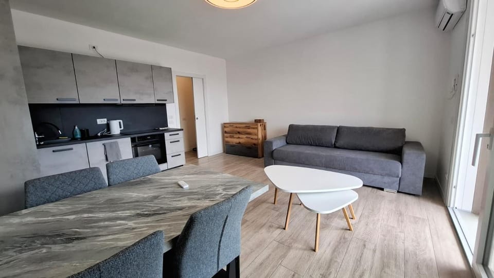 Living room, Lunch, kitchen