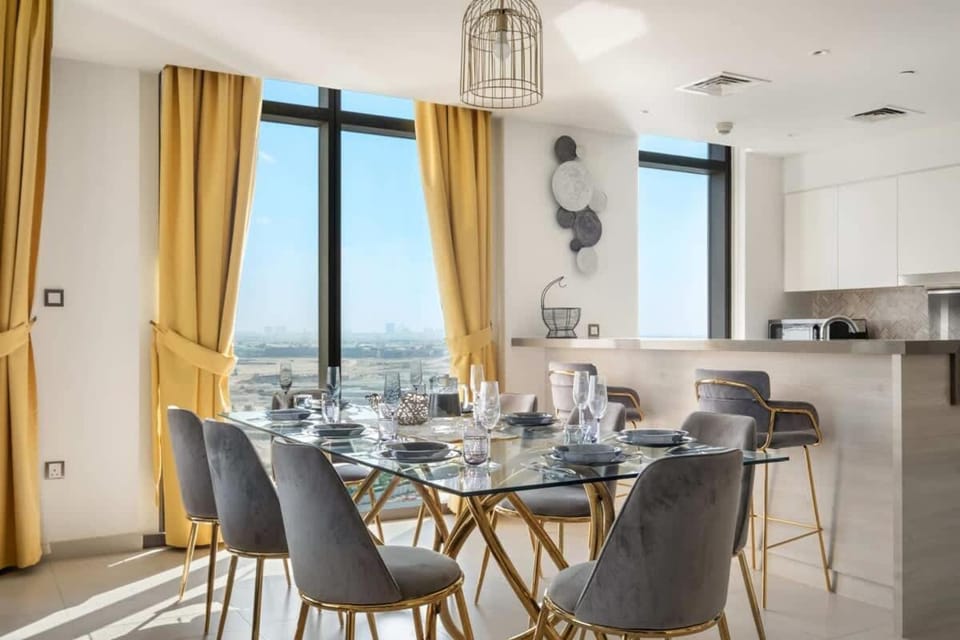 Elegant 3-Bedroom at The Cove with pool and gym Apartment in Dubai