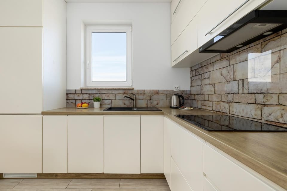 Kitchen or kitchenette, stove