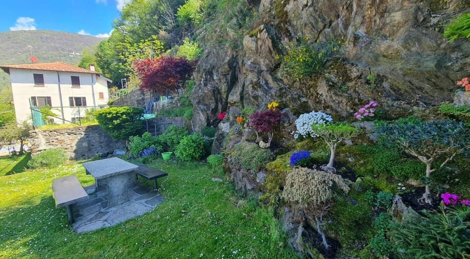La Casa di Lola Lake Como View Apartment in Bellano