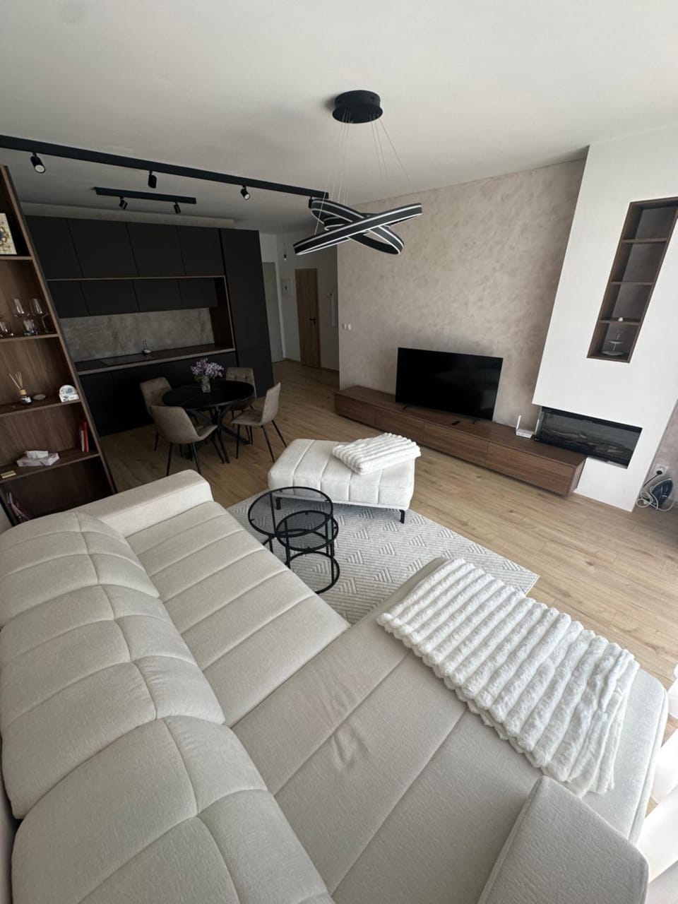TV and multimedia, Living room, Photo of the whole room