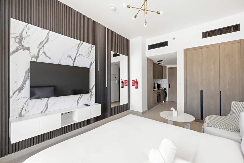 Chic Studio in new residence with pool sauna gym Apartment in Dubai