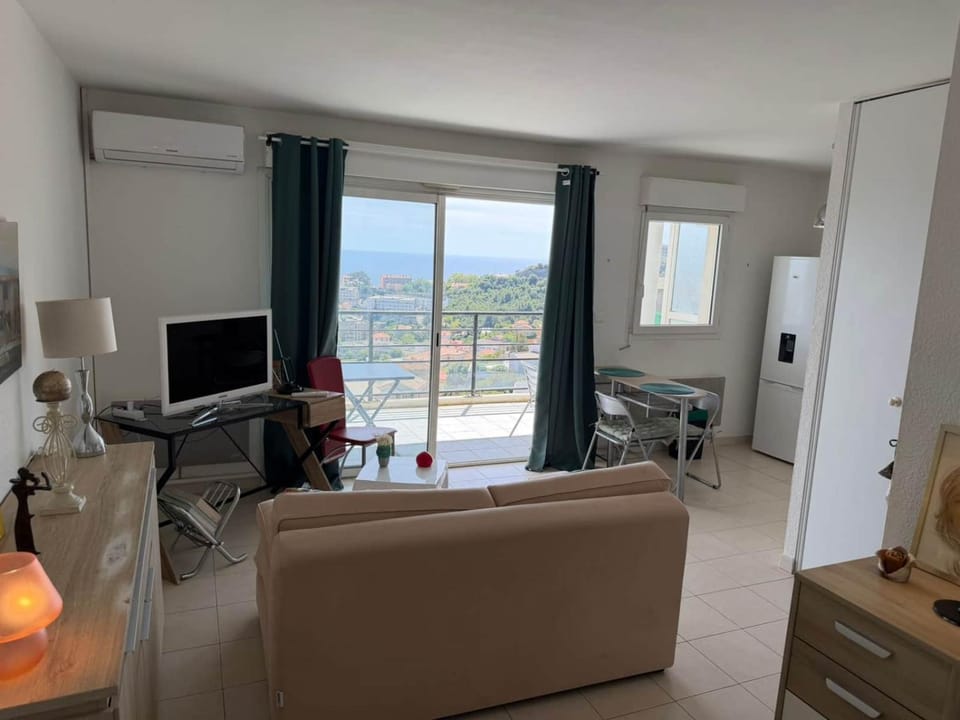 Studio climatisé avec vue mer House in Bastia