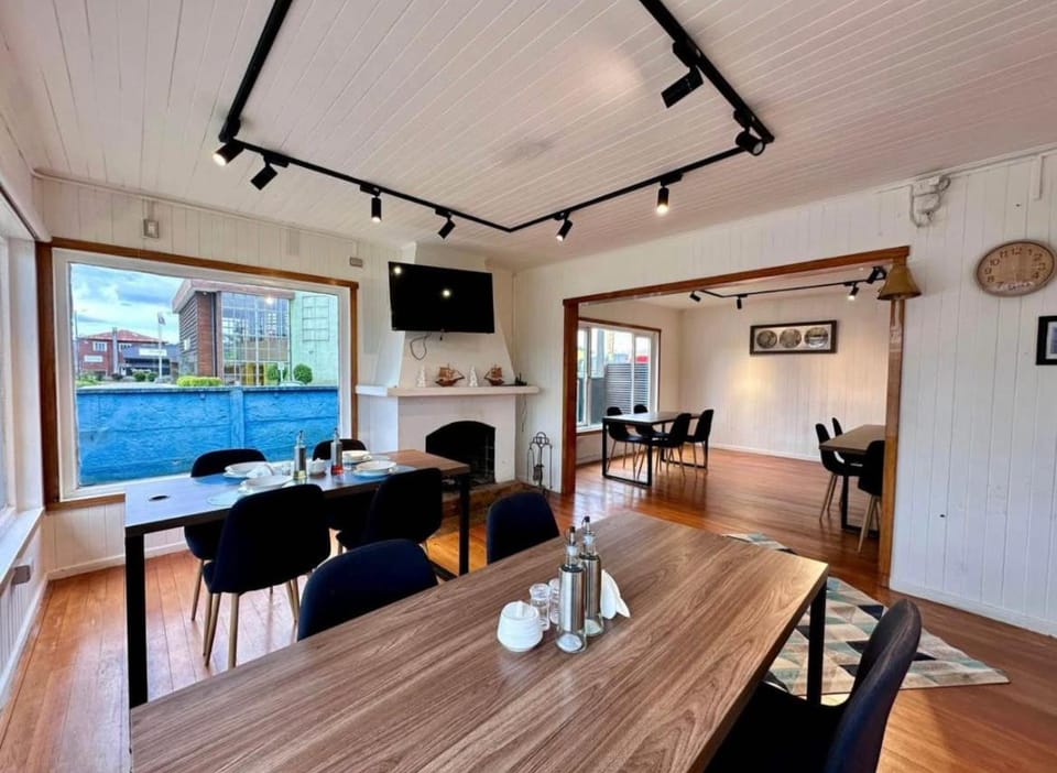 Hostal Refugio Licarayen Bed and Breakfast in Puerto Varas