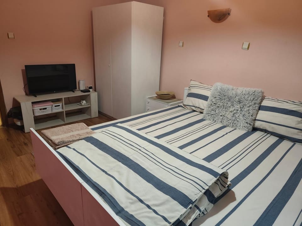 Стая за гости на град Бургас I Apartment in Burgas