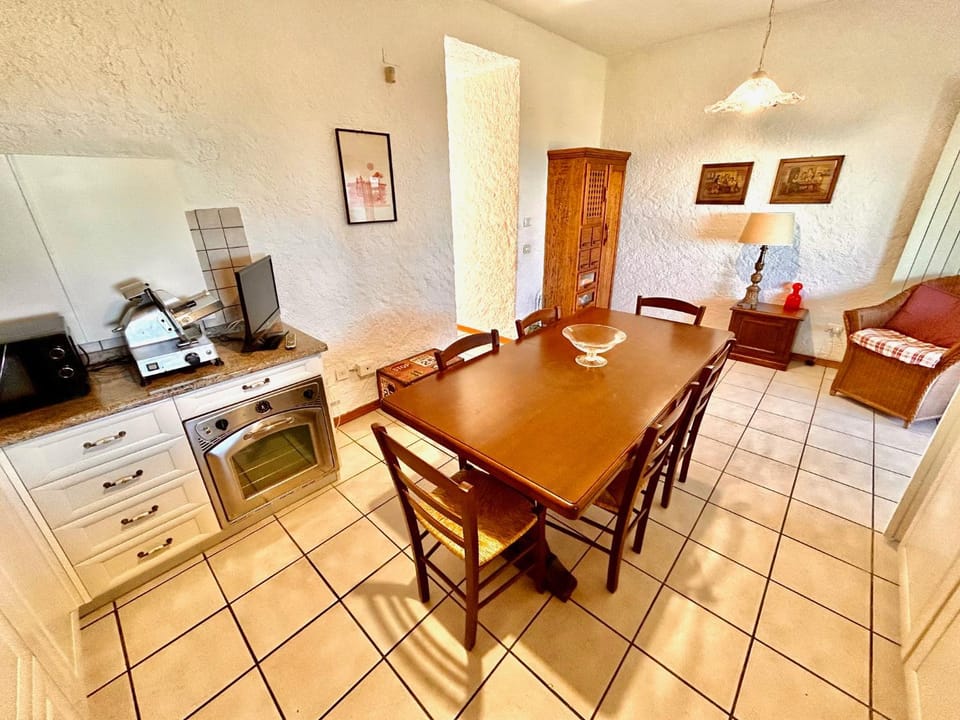 BILO BELVEDERE SX - Bilocale con giardino, wifi e vista mare Apartment in Marche