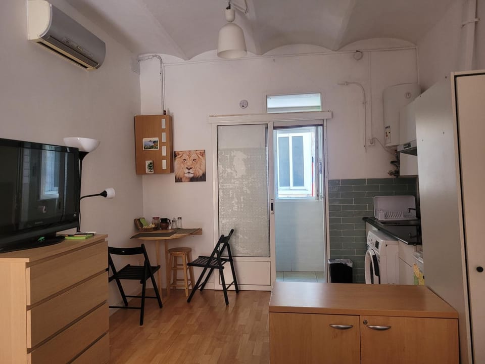 Karam Apartment in L'Hospitalet de Llobregat