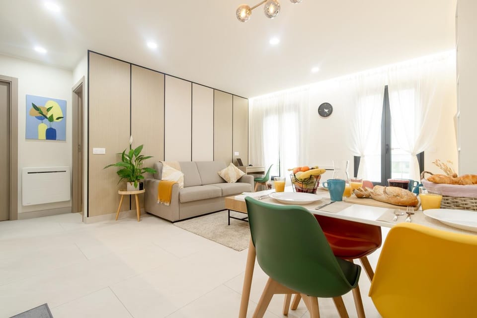 Living room, Seating area, Dining area, wardrobe