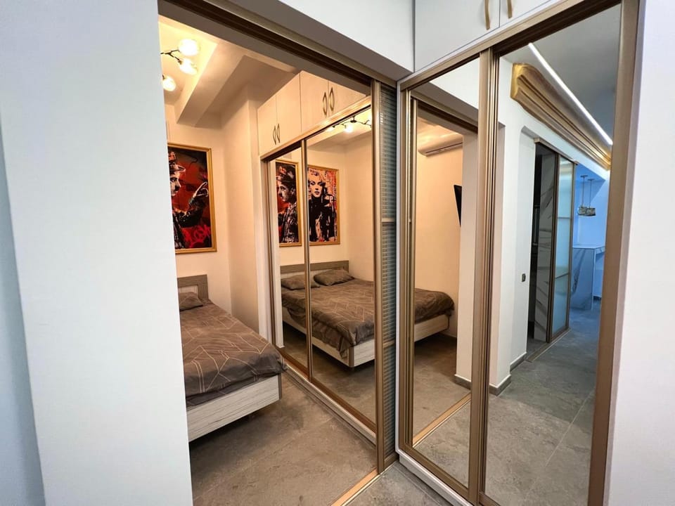 Bed, Photo of the whole room, Bedroom, wardrobe