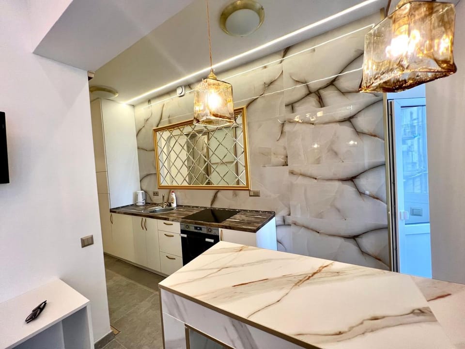 TV and multimedia, Kitchen or kitchenette, Photo of the whole room