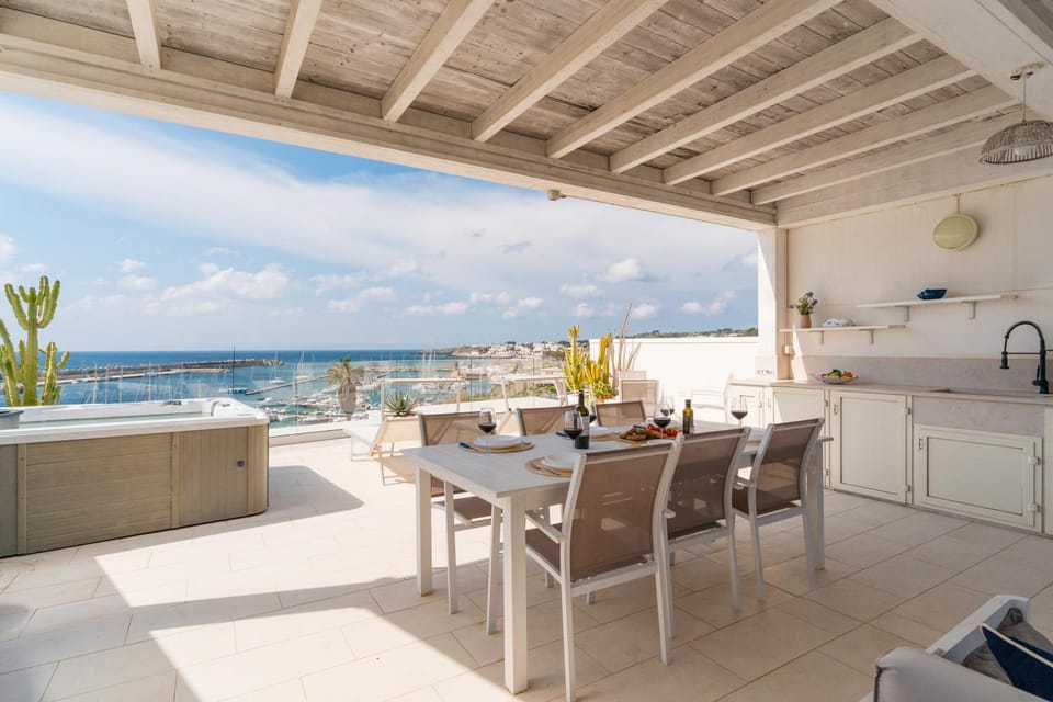 Balcony/Terrace, Balcony/Terrace