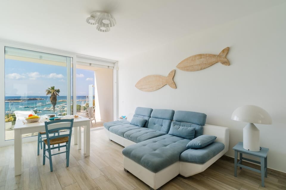 Living room, Sea view